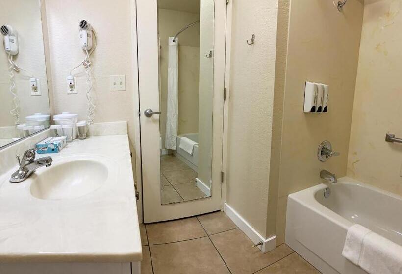 غرفة قياسية, Stratford Inn