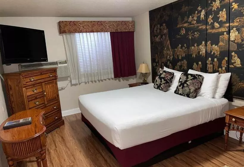 キングサイズベッドのスイートルーム, Stratford Inn