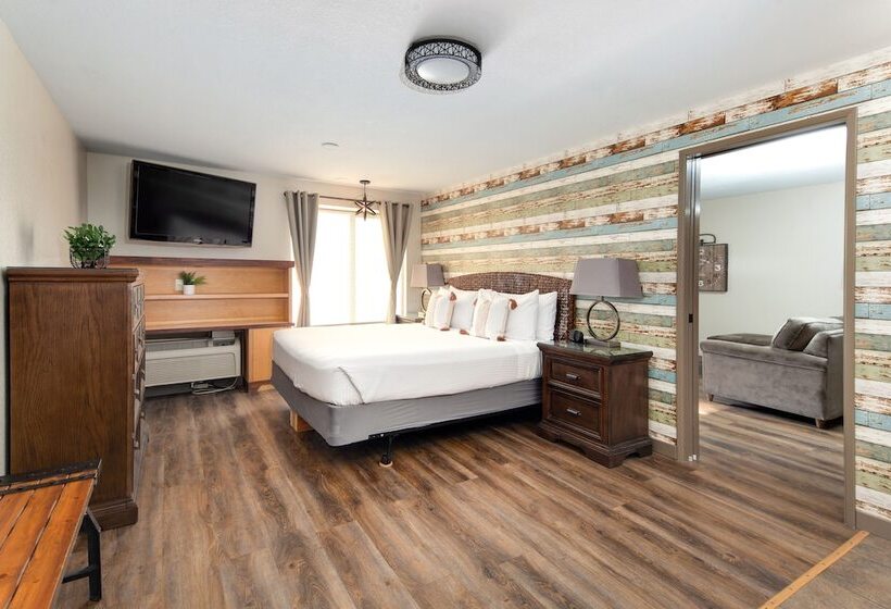 جناح, Stratford Inn