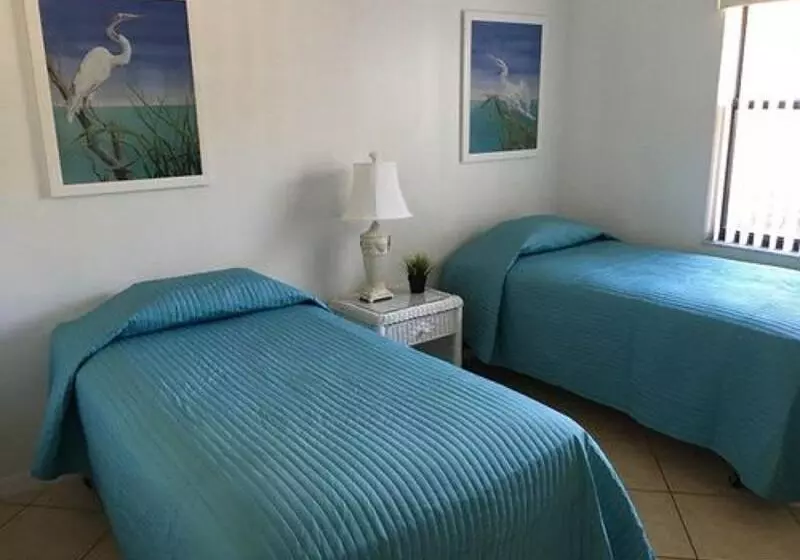 Huoneisto 2 Makuuhuonetta, Shorewalk Vacation Villas