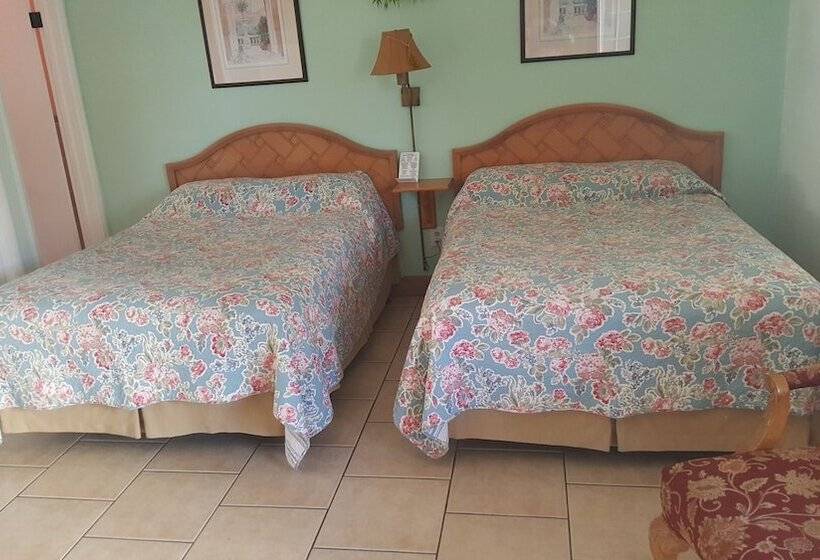 스탠다드 룸 더블 침대 2개, Silver Sands Motel