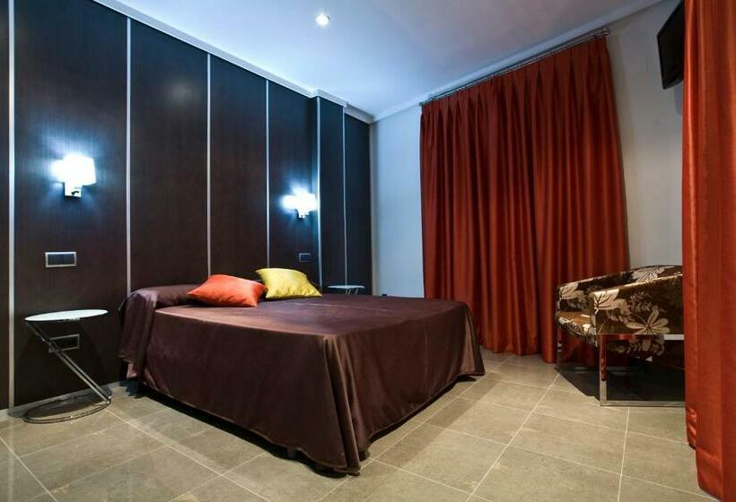スタンダードルーム, Hostal Alcalá Del Jucar
