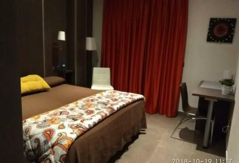 اتاق استاندارد, Hostal Alcalá Del Jucar