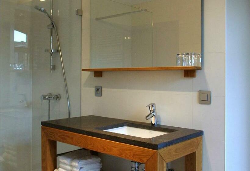 스탠다드 룸, Hostellerie De Biek