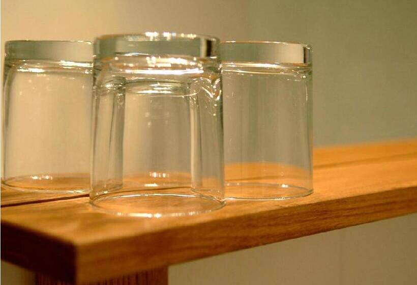 Студия Стандарт, Hostellerie De Biek