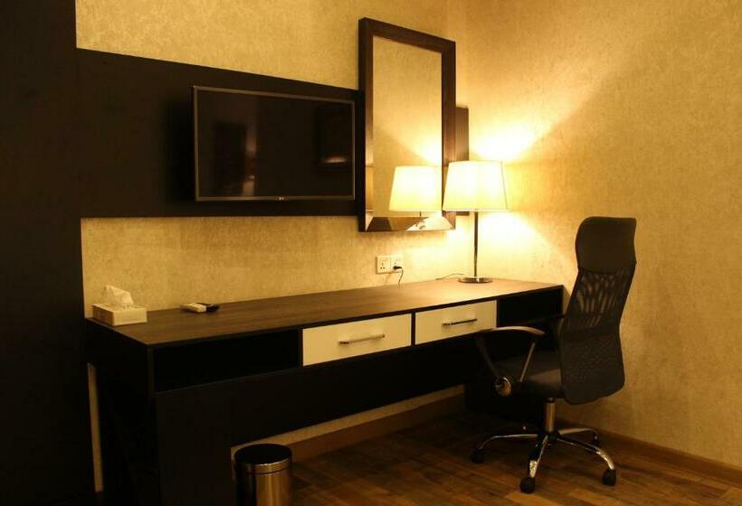 اتاق استاندارد یک نفره, Atlas B&b Hotel
