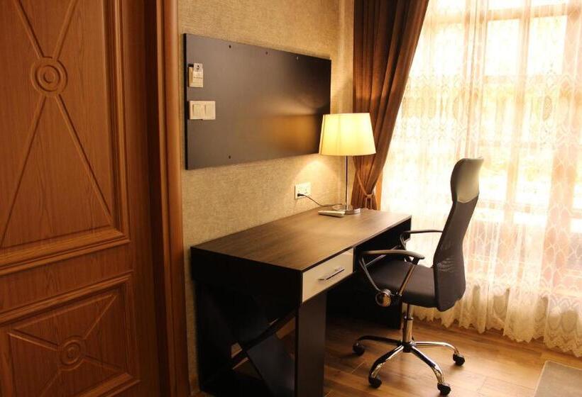 سوییت, Atlas B&b Hotel