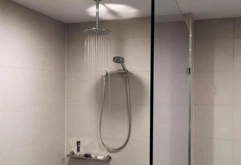 キングサイズベッドのスーペリアルーム, Novotel Perth Murray Street