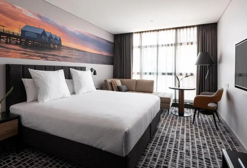 キングサイズベッドのスーペリアルーム, Novotel Perth Murray Street