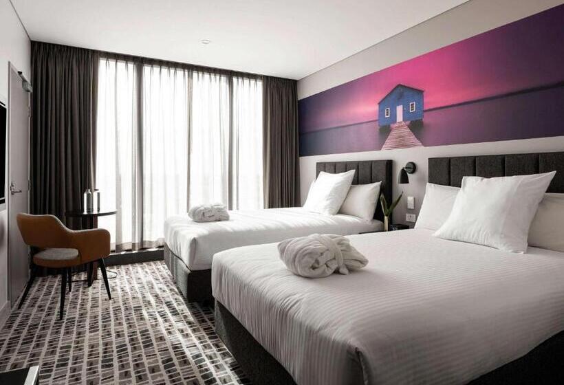 스탠다드 룸 더블 침대 2개, Novotel Perth Murray Street