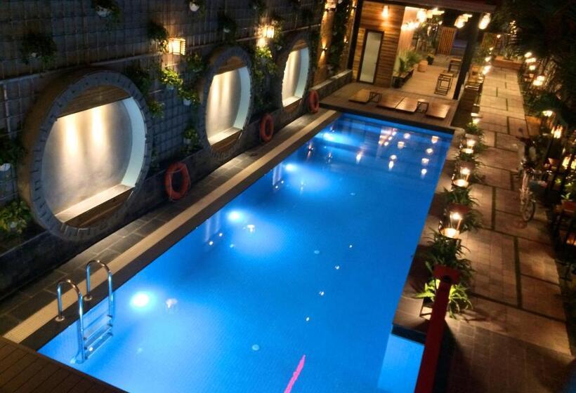 اتاق خانوادگی با چشم‌انداز کوه, Tam Coc Marina Villa