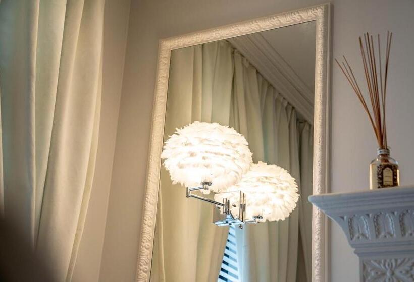 Номер Deluxe, Castelsuites