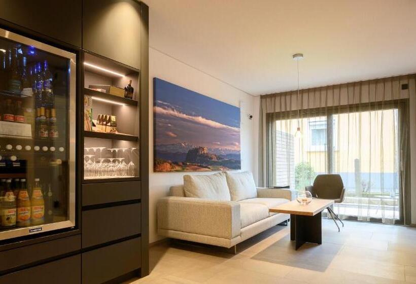 شقة دور أخير غرفة نوم واحدة, Primera Apartments