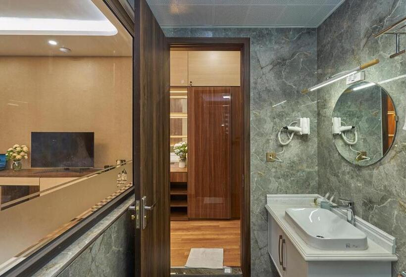 اتاق لوکس با چشمانداز دریا, Bbq Hostel Ha Long 2