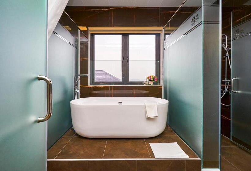 اتاق استاندارد با تخت بزرگ, Bbq Hostel Ha Long 2