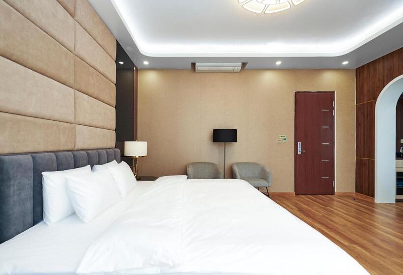 اتاق استاندارد با تخت بزرگ, Bbq Hostel Ha Long 2