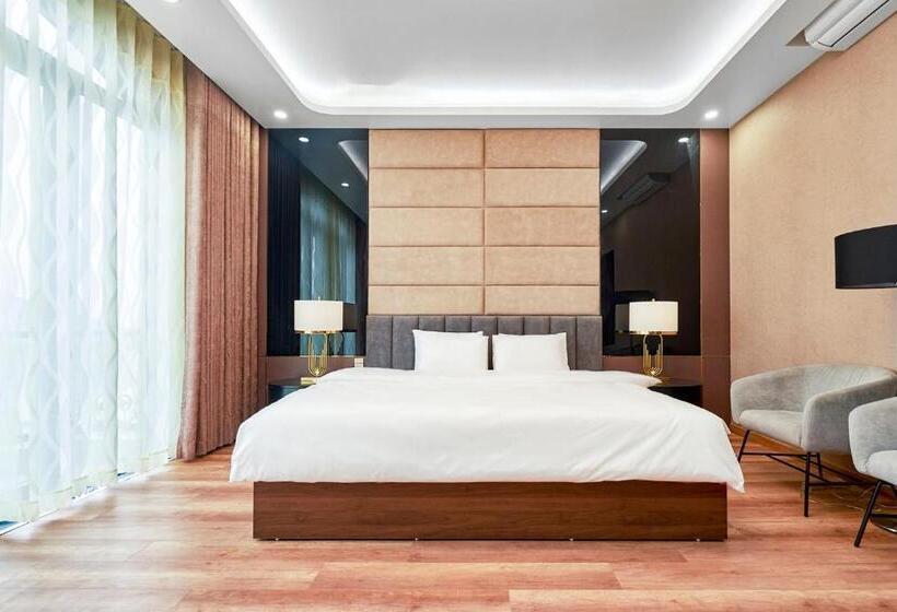 اتاق استاندارد با تخت بزرگ, Bbq Hostel Ha Long 2