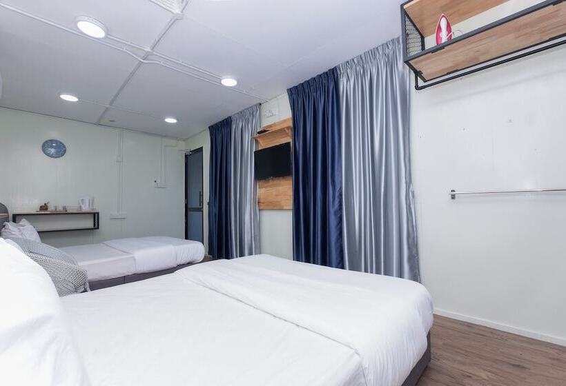 Family Suite, Oyo 89873 Nurbayu Chalet