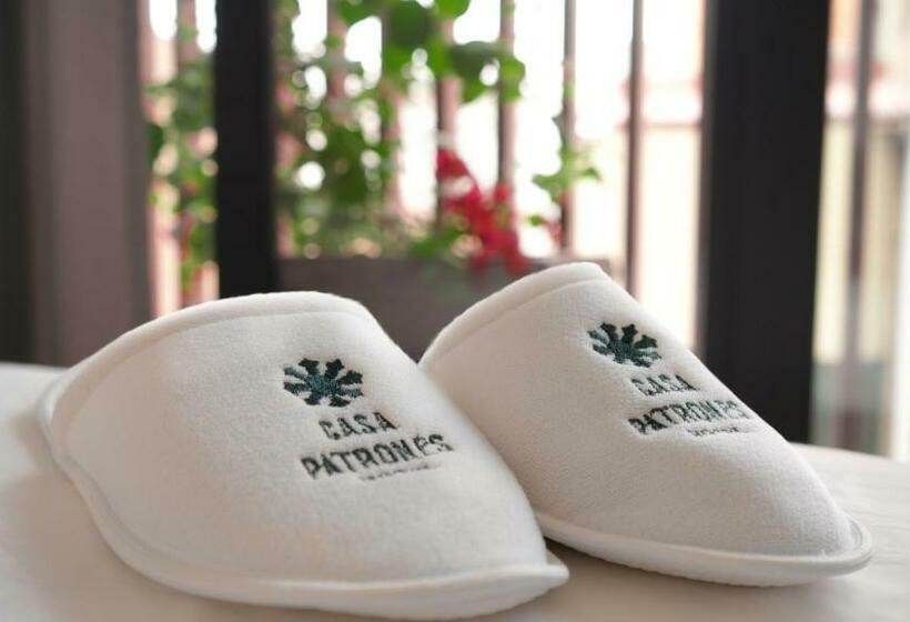 اتاق لوکس, Casa Patrones