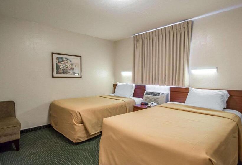 带2个双人床的标准工作室, Suburban Studios Melbourne Airport