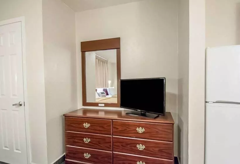 اتاق استاندارد با 2 تخت دوبل, Suburban Studios Melbourne Airport