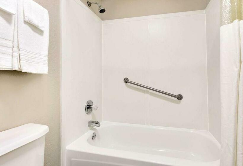 غرفة قياسية بالطابق الأرضى, Super 8 By Wyndham Athens