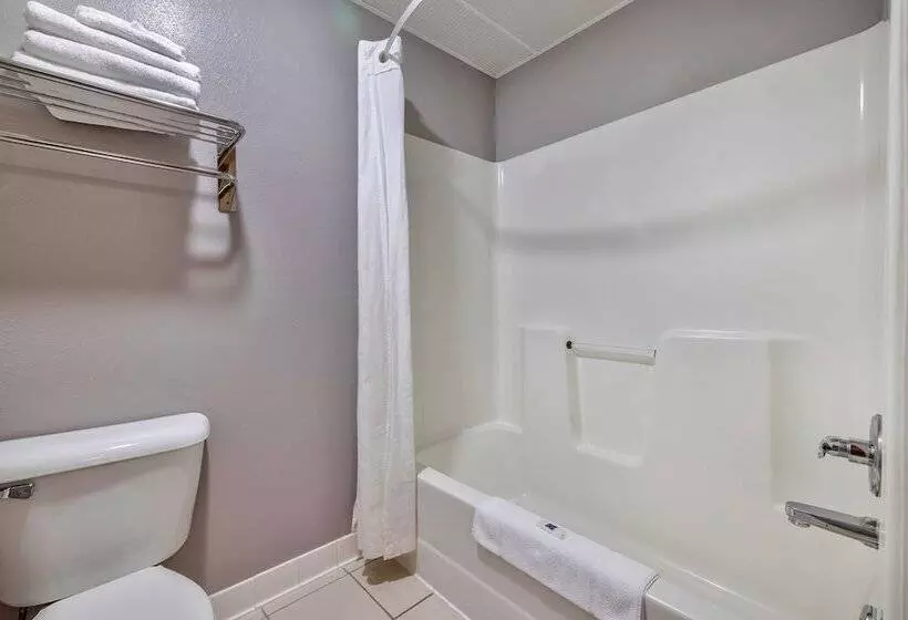 2ダブルベッドのスタンダードルーム, Motel 6 Stuart, Ia
