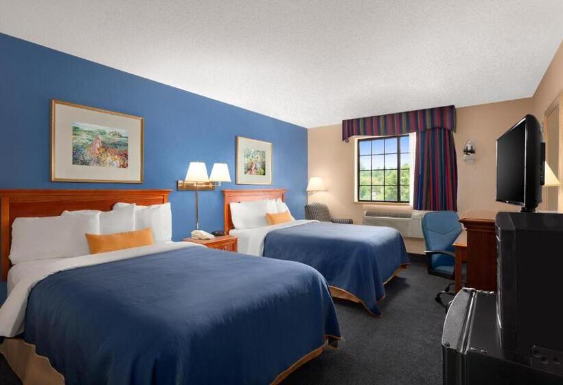 Номер Deluxe, Days Inn By Wyndham Keene Nh