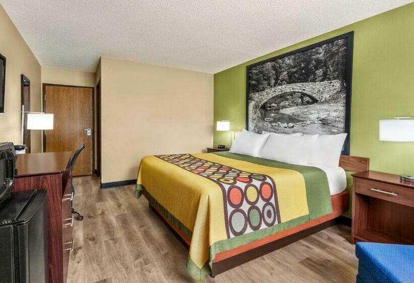 带大床的标准间, Super 8 By Wyndham Ankeny/des Moines Area