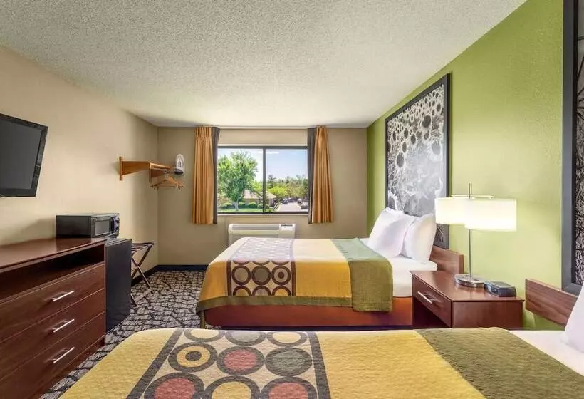 スイート, Super 8 By Wyndham Ankeny/des Moines Area