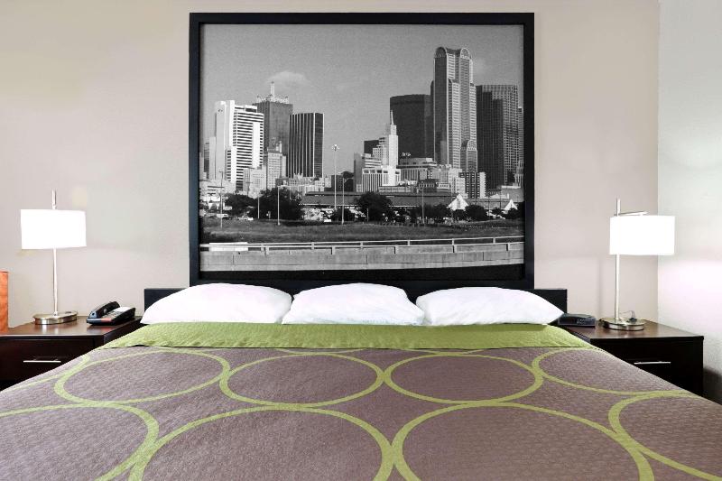 חדר סטנדרט עם מיטת קינג, Super 8 By Wyndham Bedford Dfw Airport West