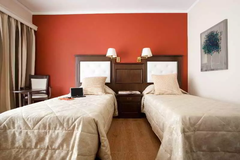 身障者適用キングサイズベッドルーム, Super 8 By Wyndham Bedford Dfw Airport West