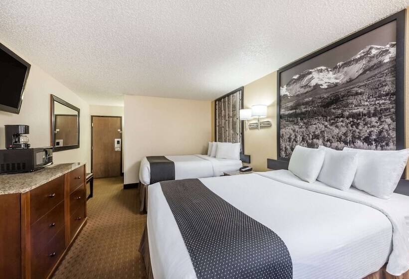 Номер Стандарт 2 Двуспальные Кровати, Super 8 By Wyndham Canon City