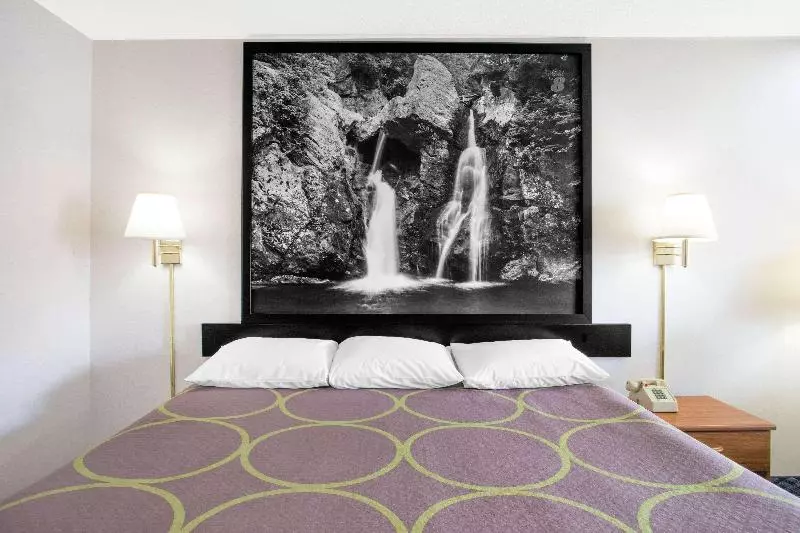 Standard-huone King-vuode, Super 8 By Wyndham Christiansburg