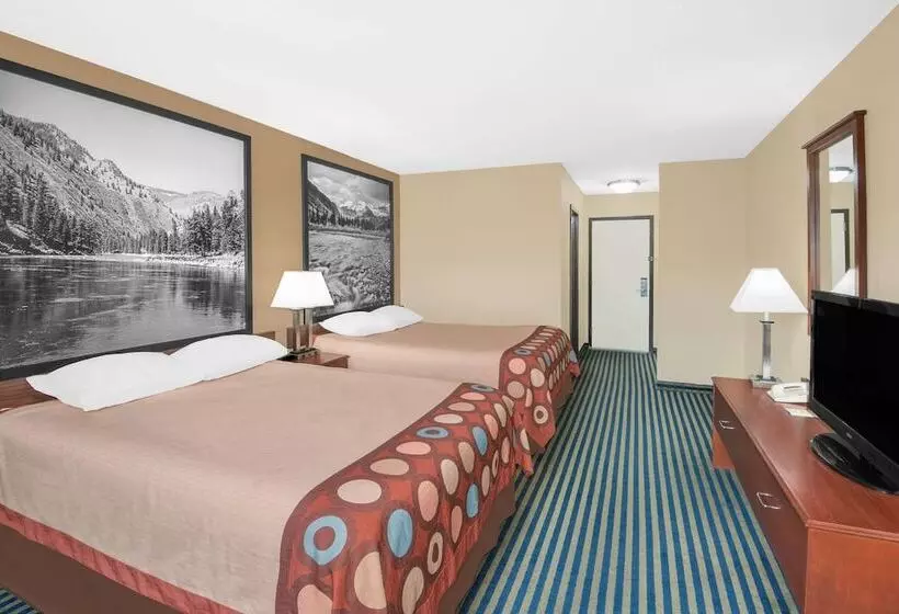 Standard-huone 2 Parivuodetta, Super 8 By Wyndham Marshalltown