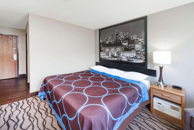 غرفة قياسية سرير كينج, Super 8 By Wyndham West Plains