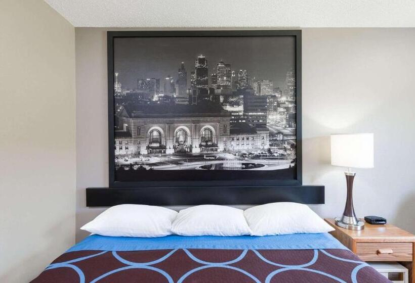 غرفة قياسية سرير كينج, Super 8 By Wyndham West Plains