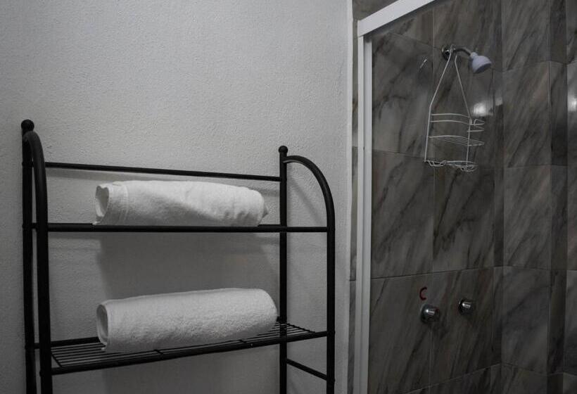 스탠다드 룸 더블 침대 2개, El Patio