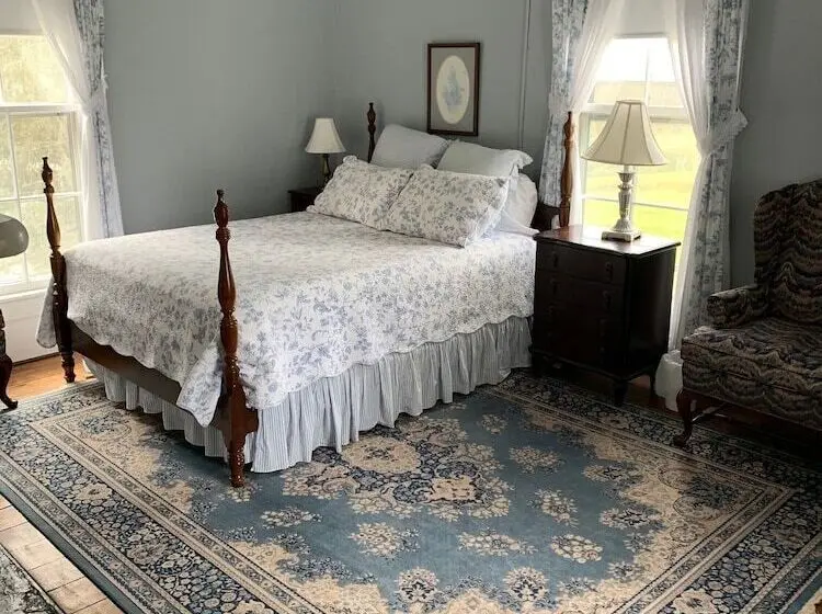スタンダードルーム, The Inn At Key Falls Estate