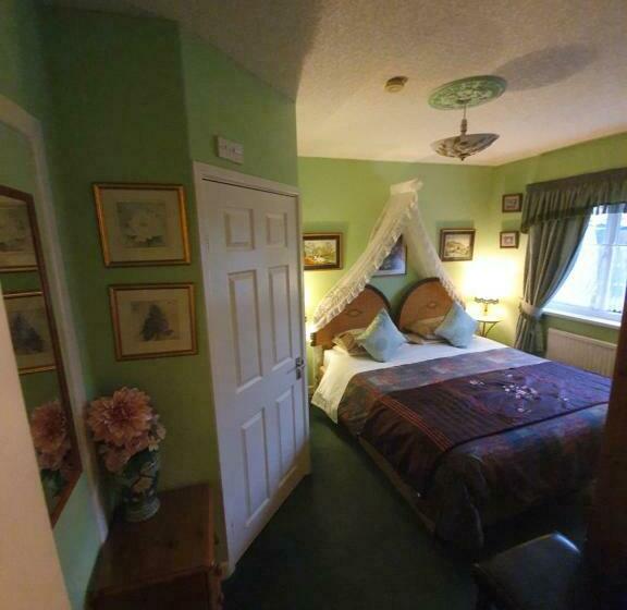 جناح, The Sup Shack Wellington Inn