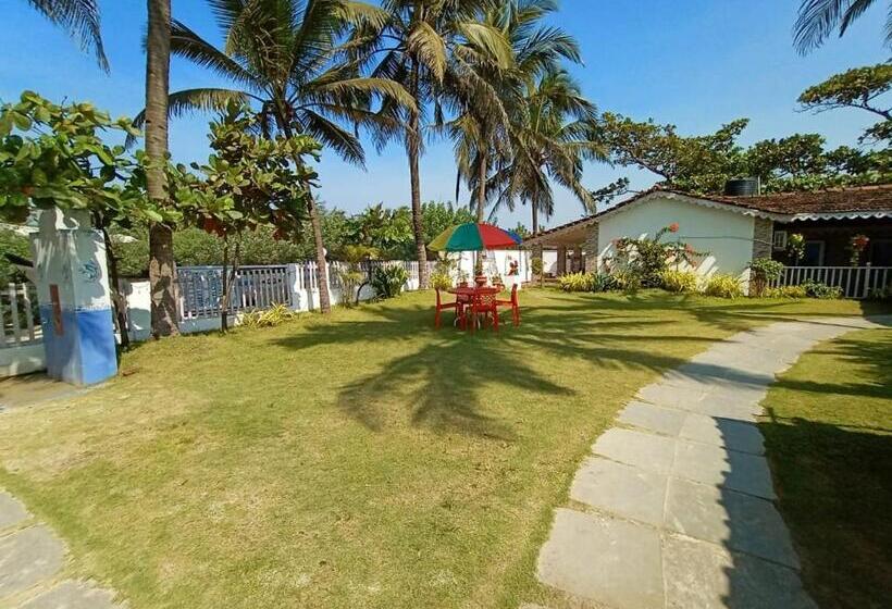 غرفة ديلوكس ثلاثية, Anthy’s Guesthouse And Restaurant