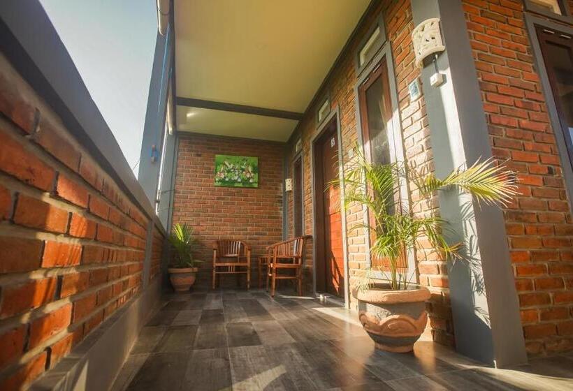 Номер Deluxe с Балконом, The Backyard House