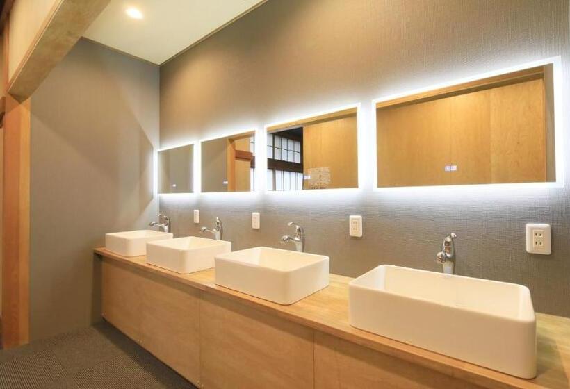 تختخواب در اتاق مشترک, Yutorelo Nikko