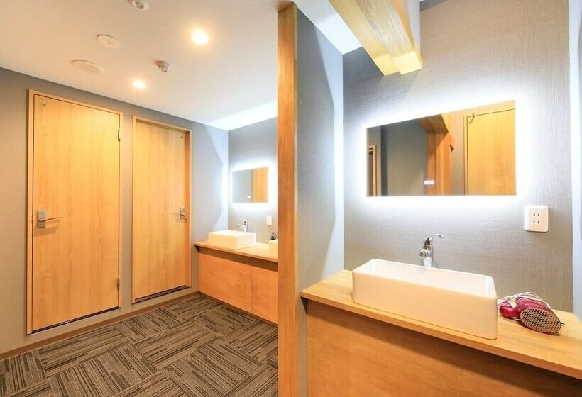 تختخواب در اتاق مشترک, Yutorelo Nikko