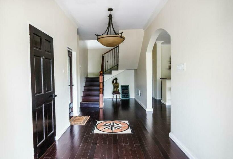 اتاق لوکس, Blue Paloma Bed & Breakfast