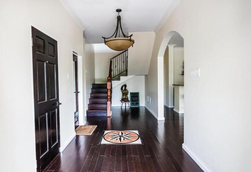 اتاق استاندارد با بالکن, Blue Paloma Bed & Breakfast