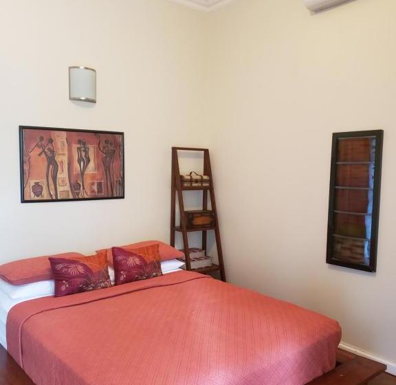 اتاق استاندارد با بالکن, Blue Paloma Bed & Breakfast