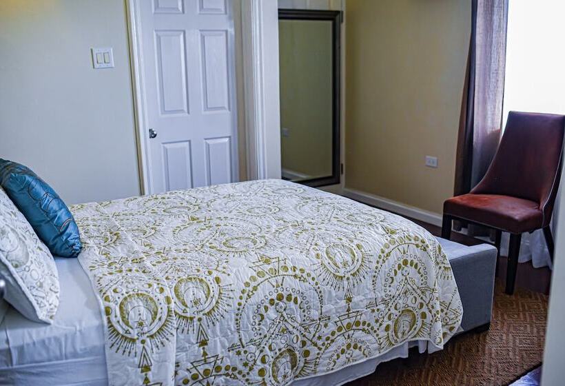 اتاق پریمیوم با چشم‌انداز باغ, Blue Paloma Bed & Breakfast