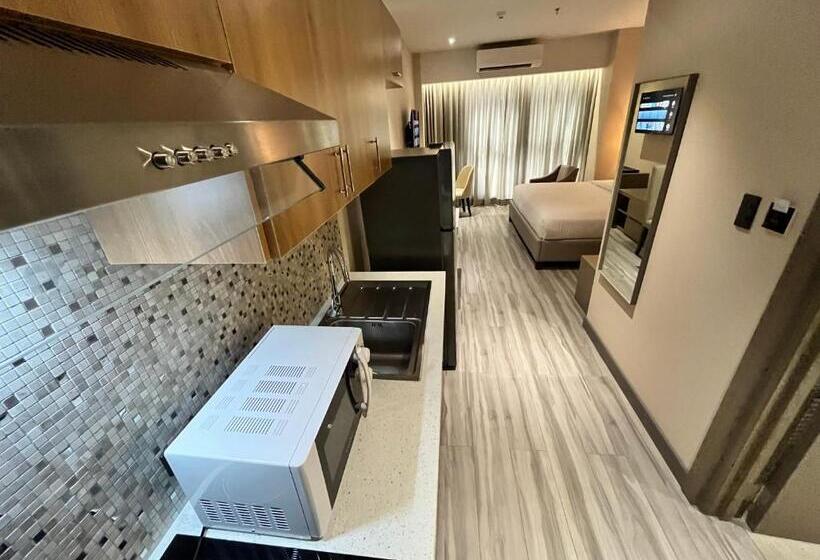 استودیوی استاندارد, Capitol Hill Hotel And Suites