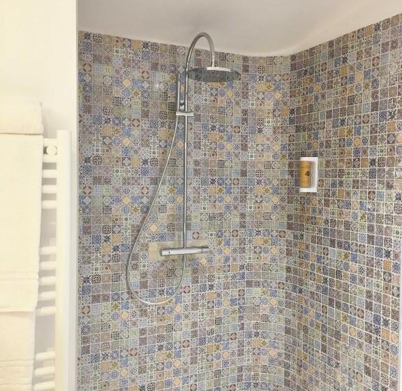 标准三人间, Cantu Di Fiumu